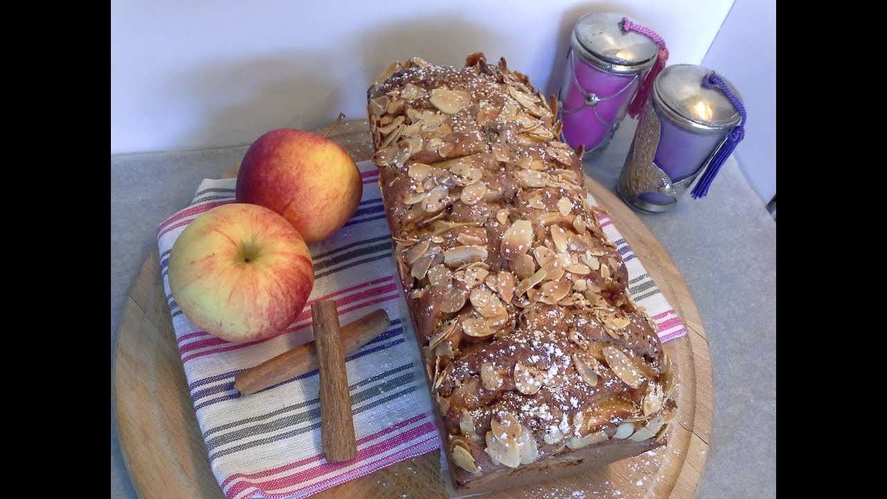 كيكة بالتفاح بنينة وهشيشة 🤗بمداق القرفة جربيها وردي علي😄Cake au pommes