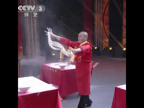 Высокое мастерство: Приготовление "тянутой" лапши