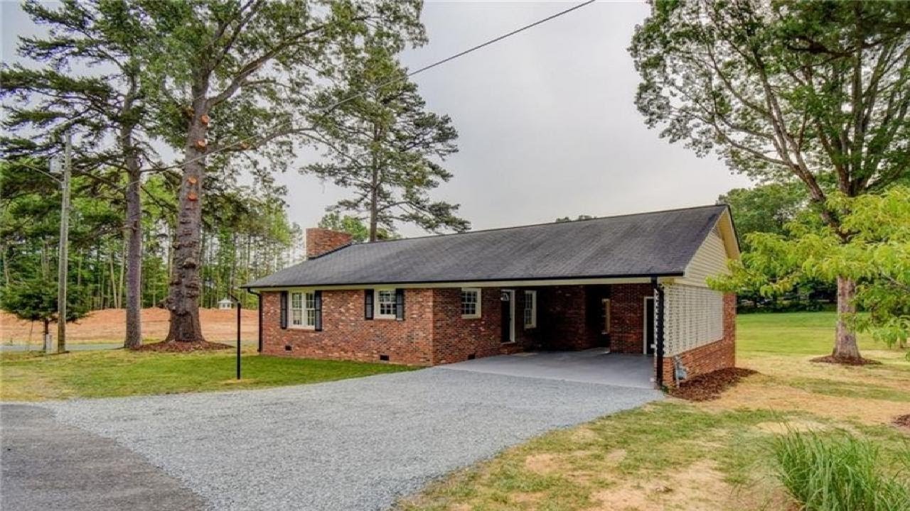 2052 Yancey Avenue, Asheboro, NC Presented by Alemay Realty. YouTube