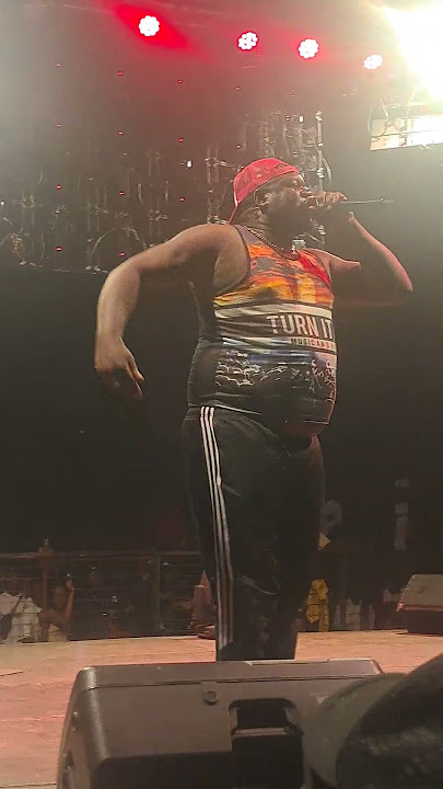 Dj Fantan introduces Saintfloew at Saintfloew Gunda Album Launch