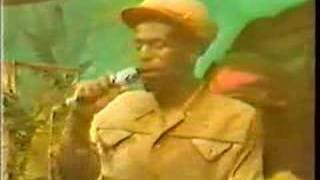 Video-Miniaturansicht von „GREGORY ISAACS : Tune in“