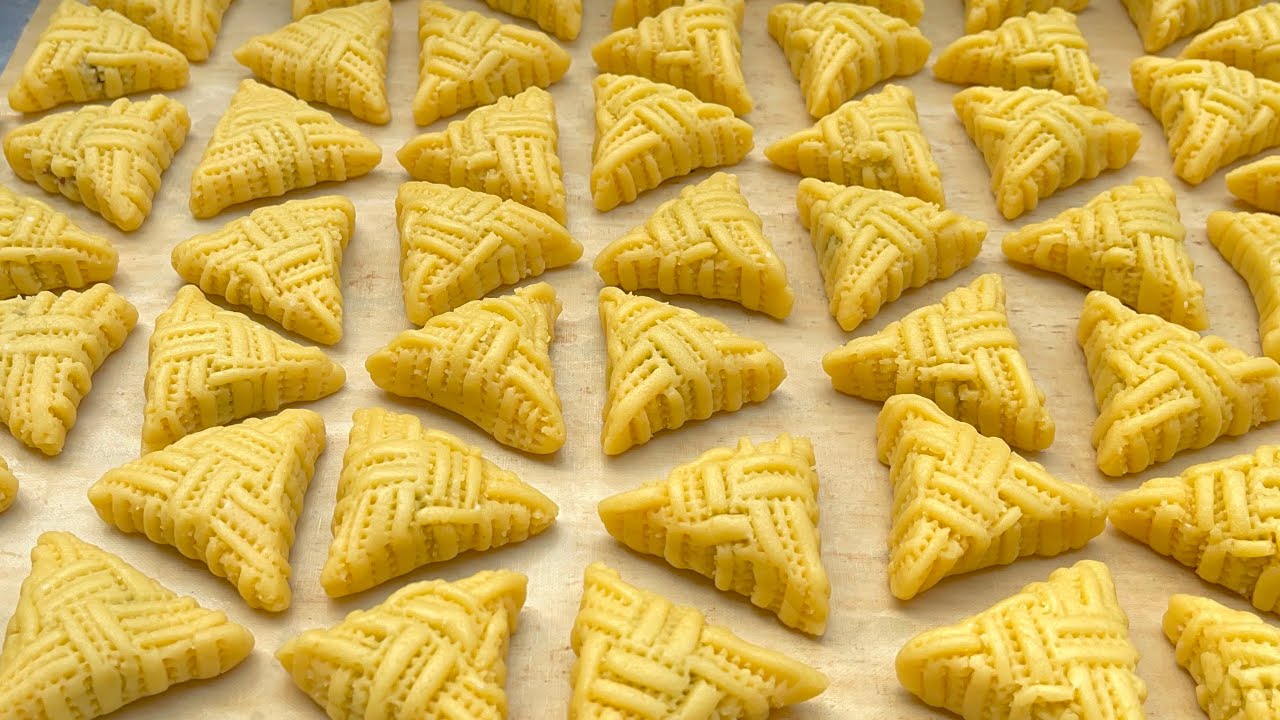 Lipat Lenso Kukis Nastar Dengan Isian Coklat Kacang Kenari