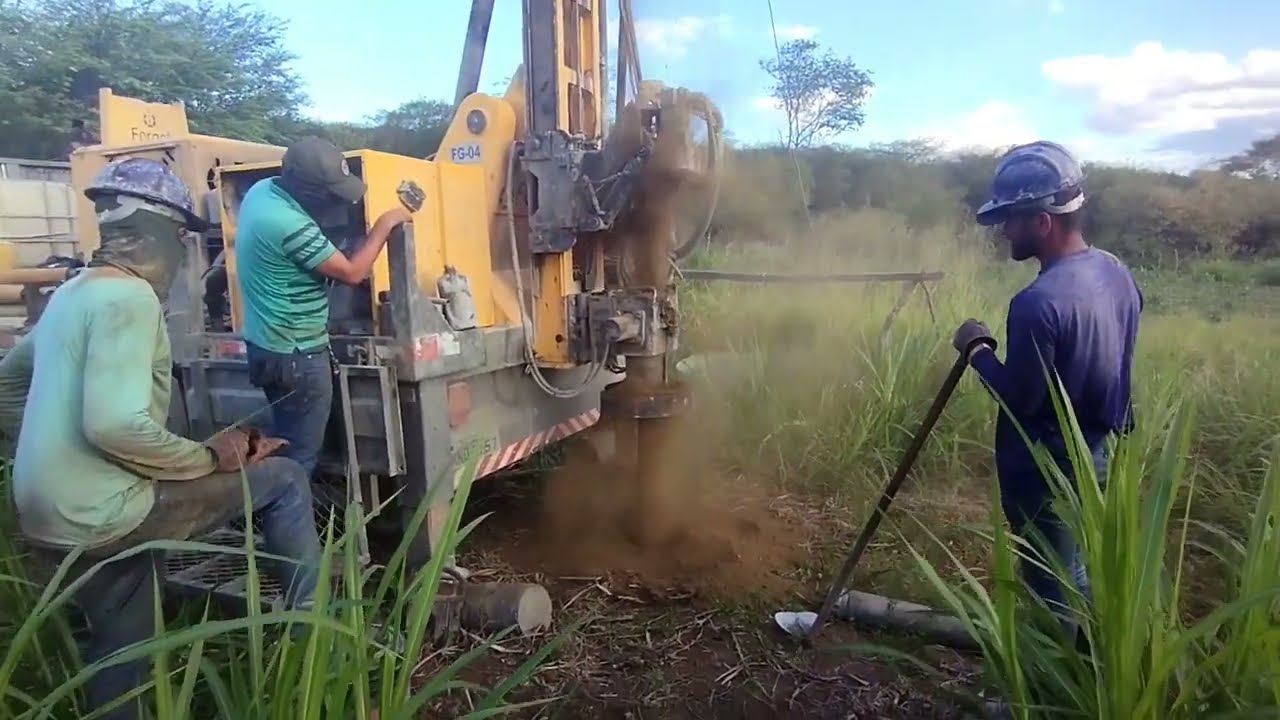 Perfuração de poço artesiano da AgroFab em Santa Terezinha-PE