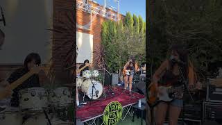 Supermassive Black Hole (Muse) Covered Live by a Girls Teen Band