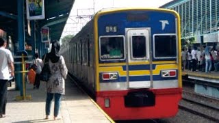 KRL Ekonomi AC TOYO RAPID 1000-1060F tujuan Manggarai