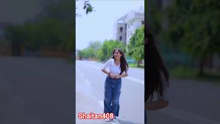 Amisha Medam ko 500 Rupay ka note mila😄🤣|| #love #trendingshorts #varunbundela #lovestory #shorts
