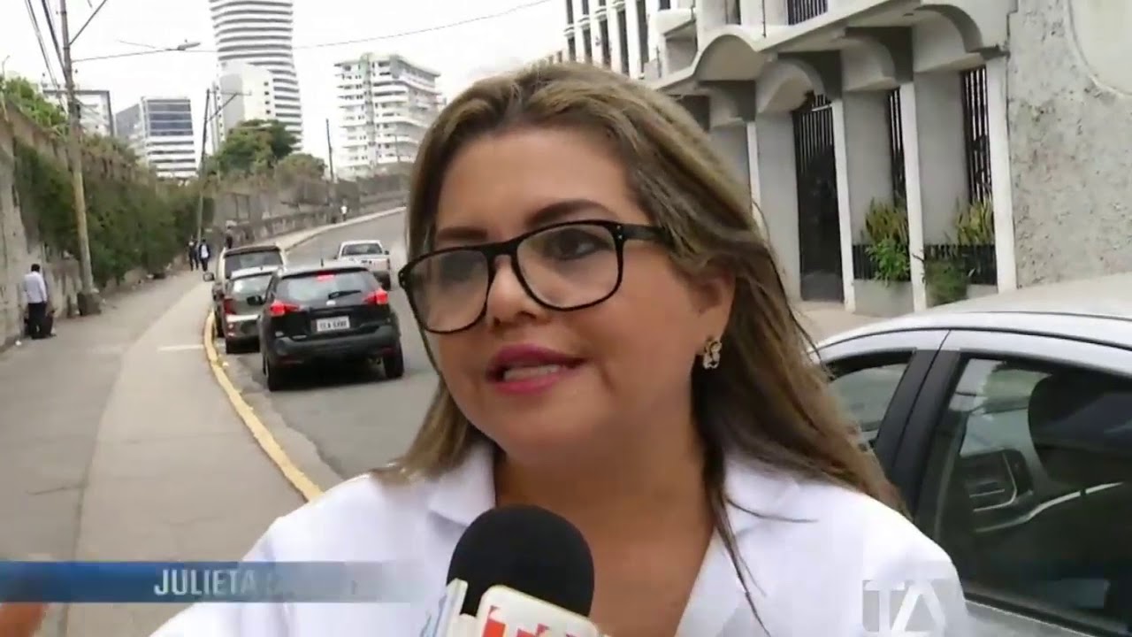 Gran afluencia de personas en la unidad móvil de desintoxicación farándula nacional
