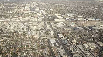 Landing at Hollywood Burbank Airport (BUR) - Southwest 737-700 (12/17/2024)