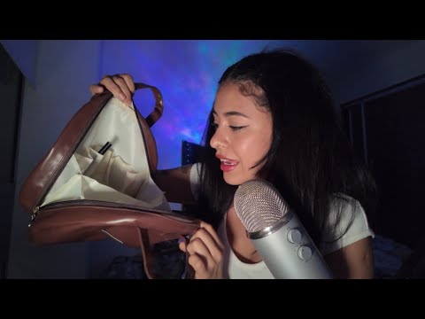ASMR / QUÉ LLEVO EN MI BOLSA DE MAKE UP?
