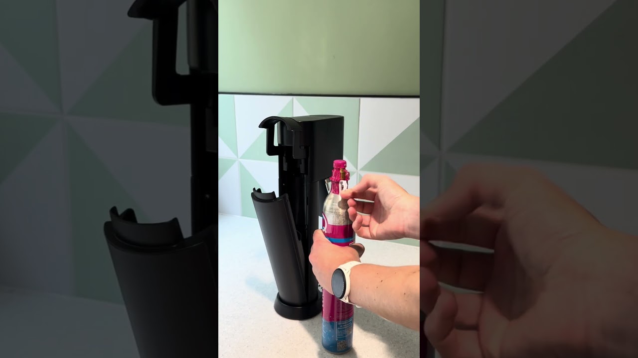 Unboxing the Sodastream enso sparkling water maker in 30 seconds 