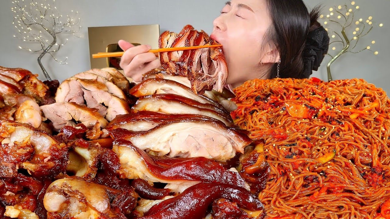 LIVE) 야들야들 족발이랑 코다리막국수  MUKBANG