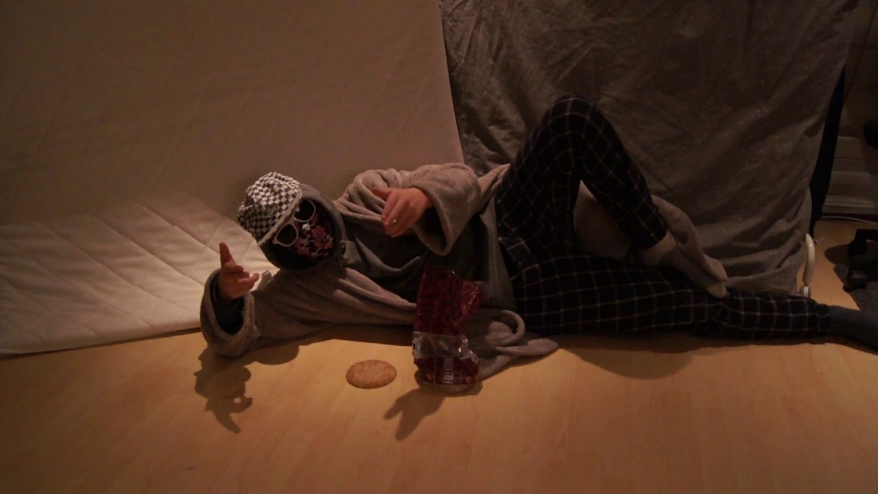 Obejrzyj Flexing with my Polarbrød w YouTube Obejrzyj Flexing with my Polarbrød w YouTube