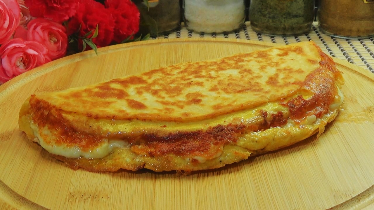 5 DAKİKADA KAHVALTI HAZIR! 🍳 KAŞARLI, SUCUKLU, YUMURTALI TORTİLLA TARİFİ. Pratik Yemek. Atıştırmalık 5 DAKİKADA KAHVALTI HAZIR! 🍳 KAŞARLI, SUCUKLU, YUMURTALI TORTİLLA TARİFİ. Pratik Yemek. Atıştırmalık