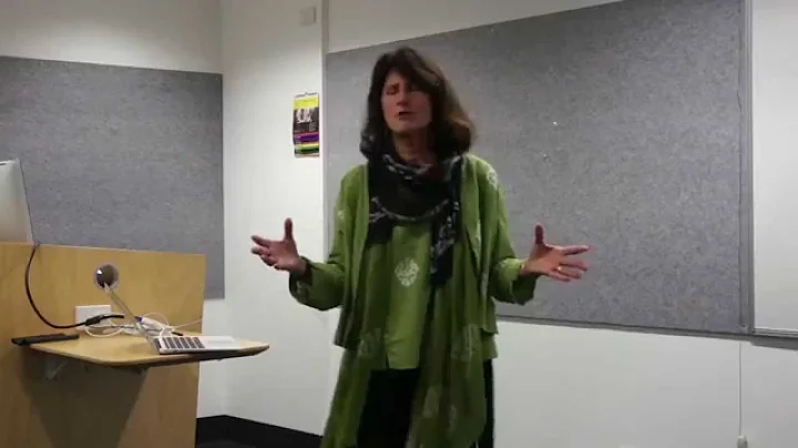 Susan Wolfe from OE Strategy presents at Social De...
