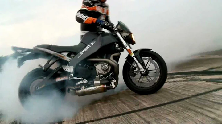 Harley Davidson / Buell Stuntshow by Rainer Schwarz