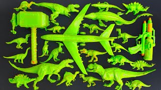 Cleaning Dinosaurs full of slime T-Rex Brontosaurus stegosaurus triceratops Dinosaur Dinosaurs