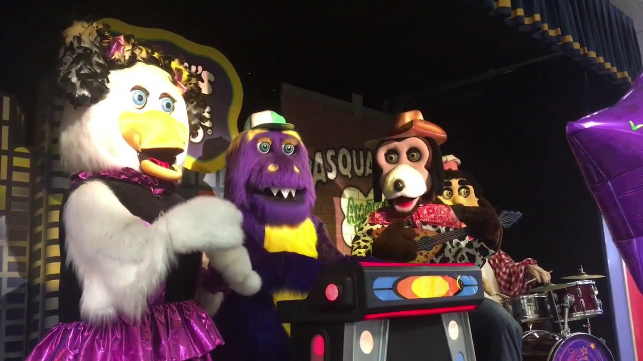 Chuck E. Cheese Danvers, MA Chuck E.'s Place 1991 (How Does It Sync