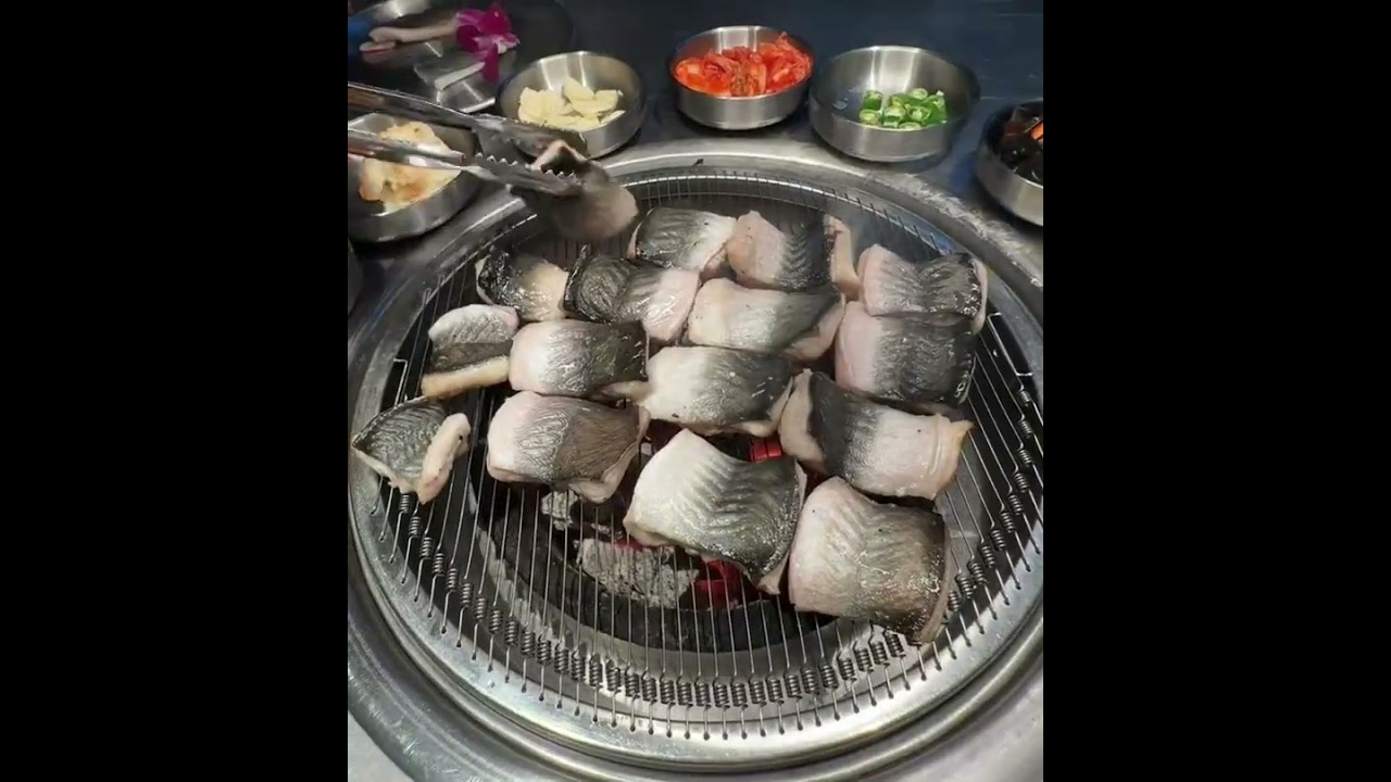 I feel 🫠 when it moves 