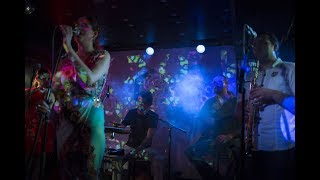 Makám - Sólyomének Szimpla Kert