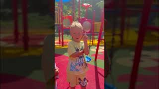 Smart kids almost hit dad 💔 #filaretiki #shorts