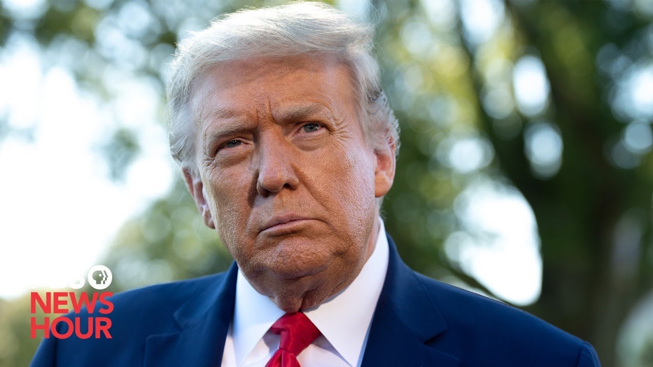 WATCH: President Trump presents Medal of Freedom to Lou Holtz