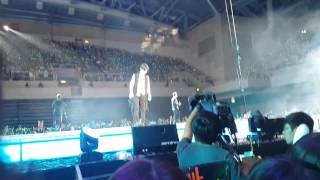 140511 SHINee WORLD III-Green Rain 彩帶海 ending