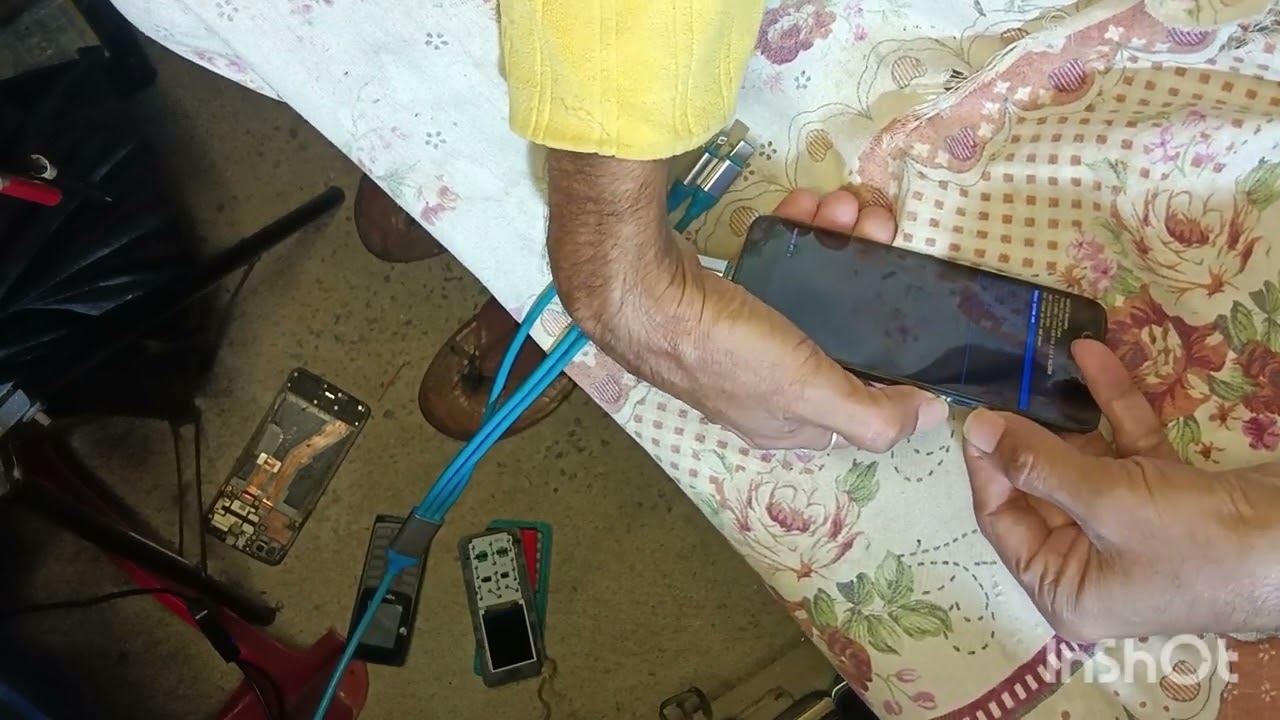 Redmi Go hang on logo