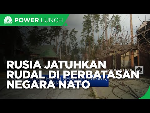 Video: Malaikat belanja muncul di ibu kota Latvia