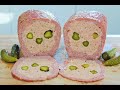 Domowa wędlina na kanapki szynka wieprzowa filet z piersi kurczaka i korniszony
