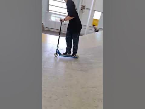 раскатываю новую деку #стрит #scoot #самокат - YouTube