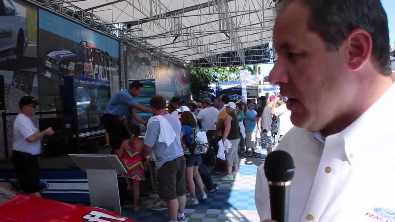 Ford Racing Nascar Sprint Cup Race Car - 2013 Ford Fusion Stock Car with Pat DiMarco