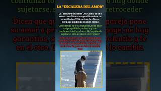 La escalera del amor SIN BARANDILLAS 😱💔 ¿Subirías esto?