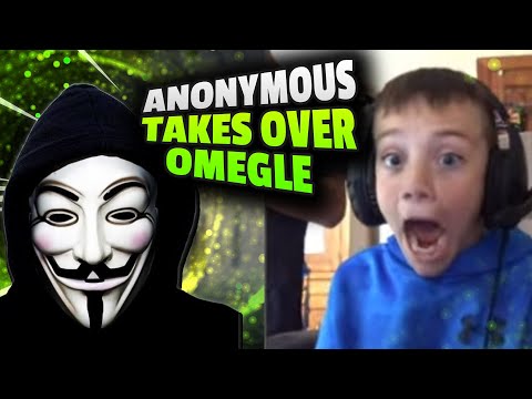 Scaring Strangers With My Mask 🤣 - Anonymous Jumpscares !!!