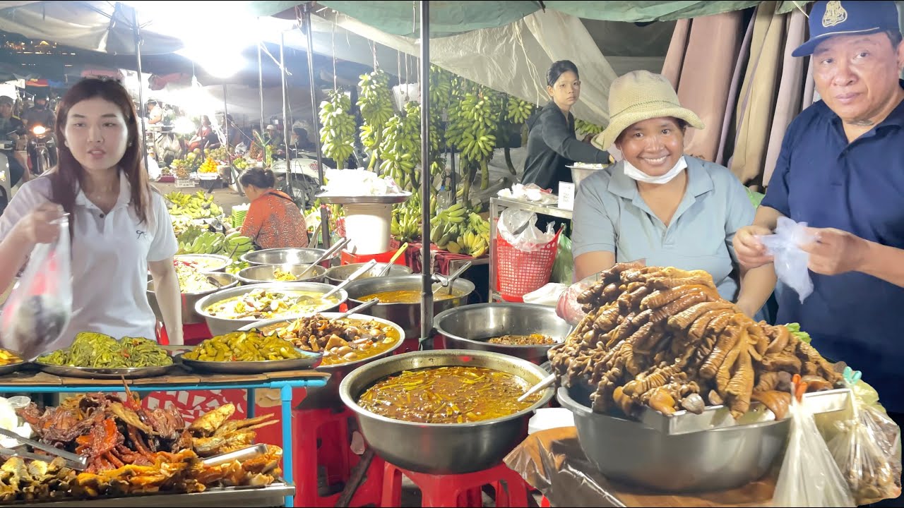 Night Market Tour at Chbar Ampov – Crowded and Lively Evening in Phnom Penh