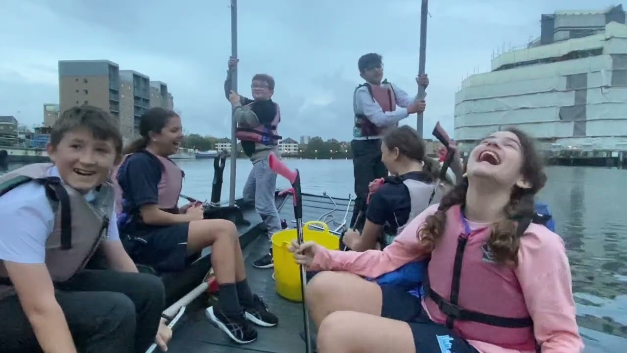 Isle of Dogs Sea Cadets go Plastic Fishing