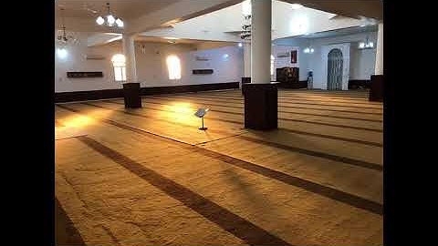 القارئ الليبي معتز السنينى