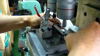 Hydraulic Spin Riveting Machine TC-155-2D 兩軸油壓鉚釘機