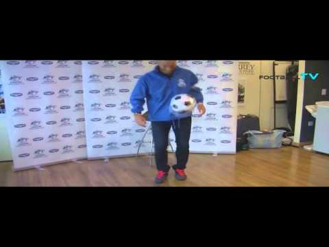 best-football-freestyle-ft-ronaldinho,messi,c-ronaldo,maradona,beckham,zidane-&-more-pt-4