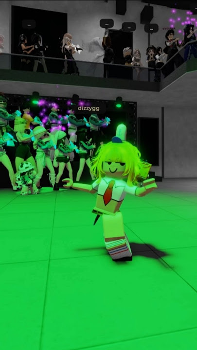 Download lagu how I dance when I see my crush 😋#relatable #roblox #dancemoves #foryou #fypシ #funny #dance
