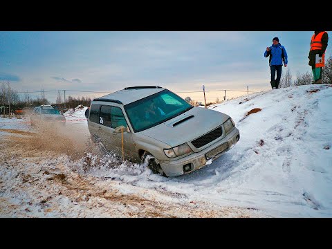 Битва кроссоверов! Renault Duster против Subaru Forester WRX и Hyundai Tucson