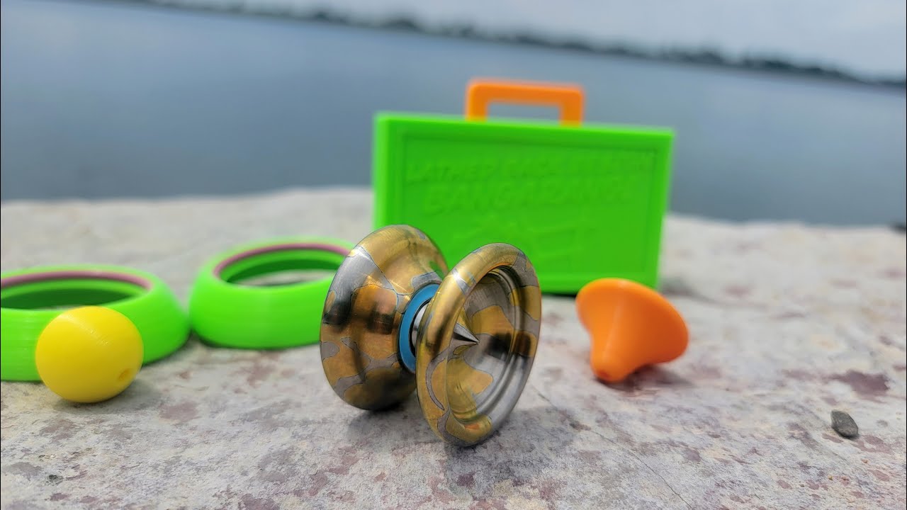 Bangarang By Lathed Back design Mini Modular Titanium YoYo Unboxing and review.
