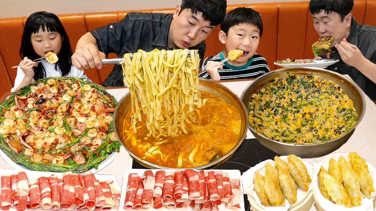 칼국수에 차돌박이 전복 넣고 해물파전 만두 볶음밥까지.. 면발이 안 끊어져서 깜짝 놀라ㄷㄷㄷ