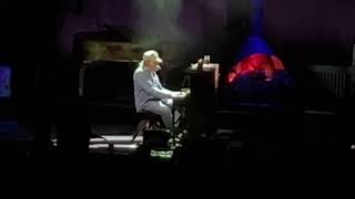 Neil Young / The Greek Theatre / Don’t Forget Love Short