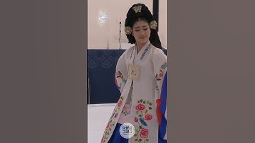 Thumbnail of 태평무 - 비단결 한복 자락이 하늘을 스치고 고운 손끝이 바람을 그린다 - 리틀예인무용단 🎵 창부타령 #장민