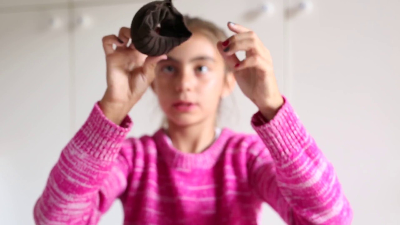 Comment faire son "donuts" pour les cheveux - YouTube