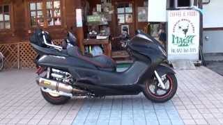 漆黒の堕天使天羽時貞　アクラボヴィッチエキゾーストを聞け　ヤマハ・マジェスティ　グランド マジェスティ 250　YAMAHA GRAND MAJESTY 250