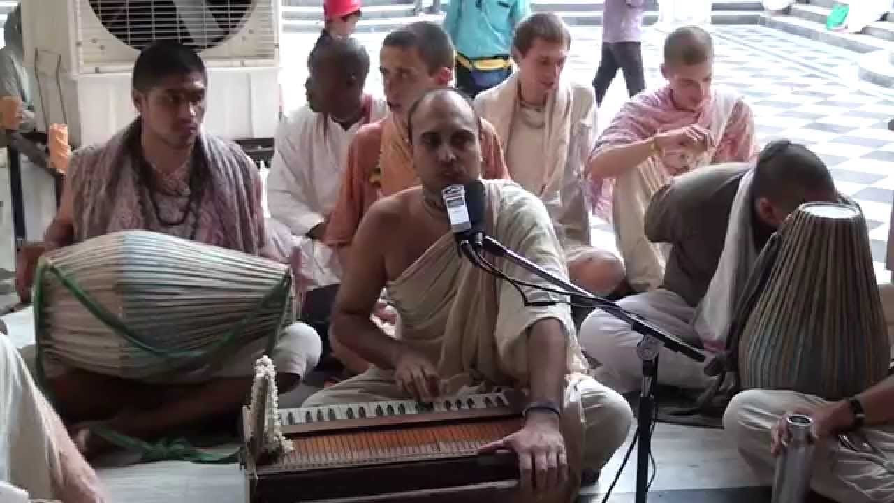 24Hours Kirtan  Vrindavan Prabhu