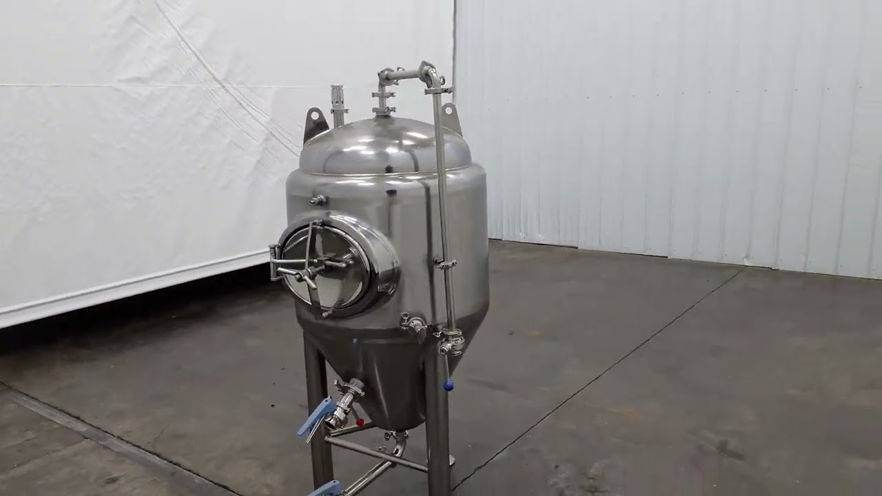 E320012 - 1.5 BBL Stainless Steel Insulated Holding Tank