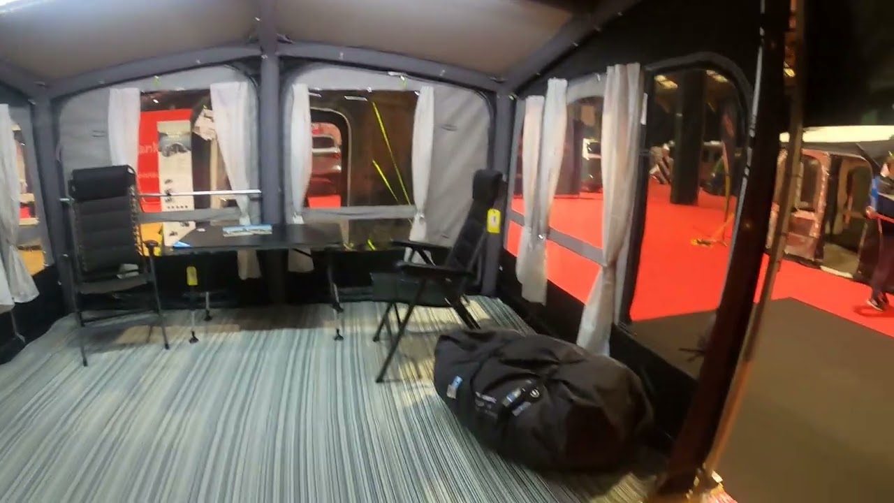 Dometic Club 390 Air All Season Caravan Awning