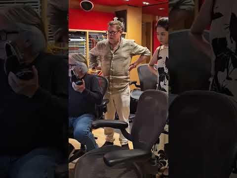 After the 1st take at Abbey Rd Studio: a glimpse into the control room. 첫 테이크 후 악장, 첼로수석과  콘트롤룸 모니터링 thumbnail